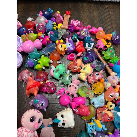 Hatchimals CollEGGtibles Surprise Toy Figures Lot With Accessories - Picture 8 of 8